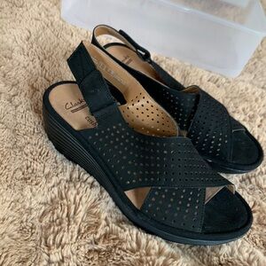 Clarks black Reedly Variel size 7 1/2